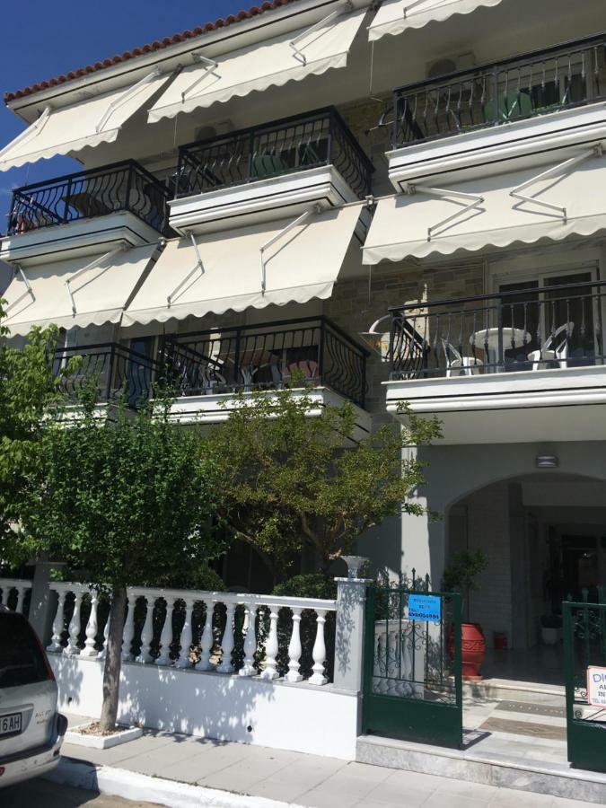 帕拉利亚狄奥尼索Dionisos Blue公寓式酒店 外观 照片